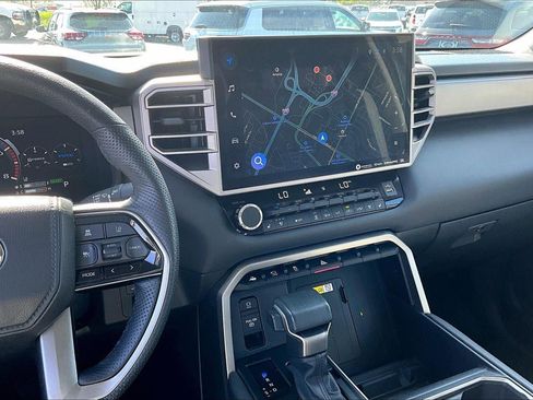 Used 2023 Toyota Tundra Limited image 6