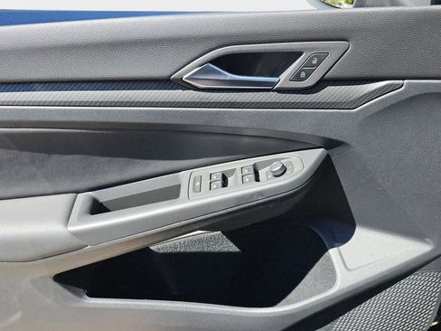 Used 2023 Volkswagen Golf R image 18