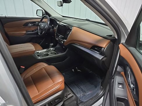 Used 2018 Chevrolet Traverse High Country image 16