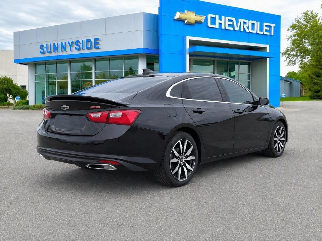 Used 2025 Chevrolet Malibu RS w/ LPO, Floor Liner Package FWD image 3