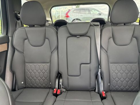 Used 2025 Volvo XC90 B5 Plus AWD/4WD image 27