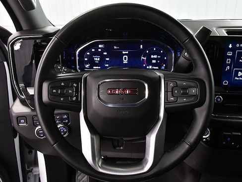 Used 2025 GMC Sierra 1500 SLT image 21