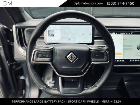 Used 2025 Rivian R1S Adventure AWD/4WD image 33