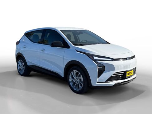 New 2027 Chevrolet Bolt LT w/ Comfort Package image 7