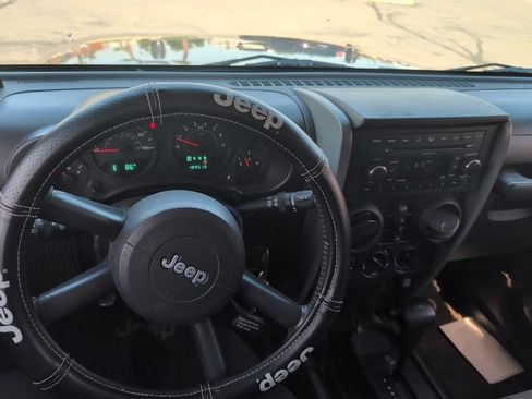 Used 2008 Jeep Wrangler Unlimited X AWD/4WD image 4