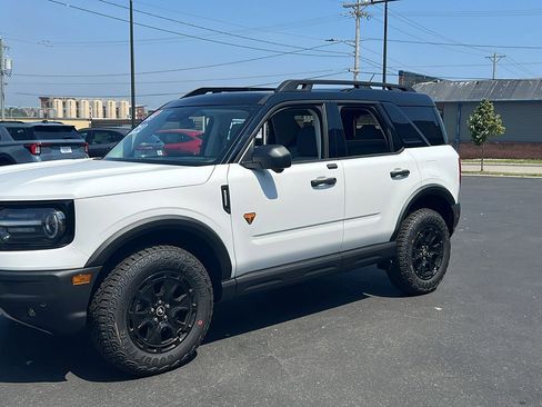New 2025 Ford Bronco Sport Badlands w/ Sasquatch Badlands Package AWD/4WD image 9