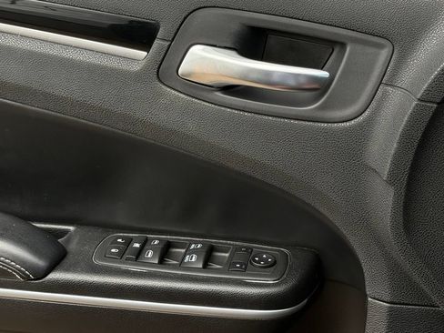 Used 2022 Chrysler 300 S RWD image 25