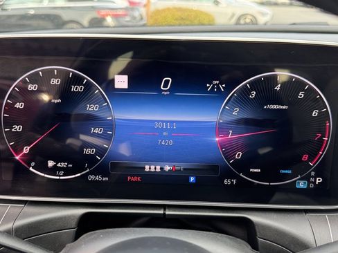 Used 2024 Mercedes-Benz C 300 Sedan image 25