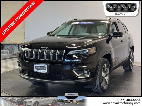 Used 2021 Jeep Cherokee Limited w/ Mopar Interior Package image 4
