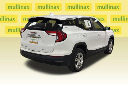 Used 2024 GMC Terrain SLE AWD/4WD image 20