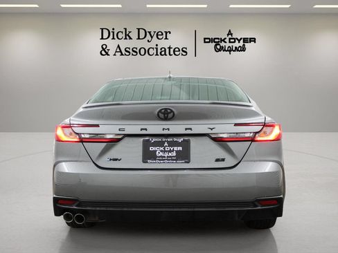 Used 2025 Toyota Camry SE w/ Multimedia Upgrade Package FWD image 10
