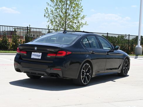 Used 2021 BMW M550i xDrive AWD/4WD image 9