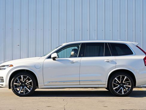 Used 2022 Volvo XC90 T8 Inscription Expression w/ Advanced Package image 9