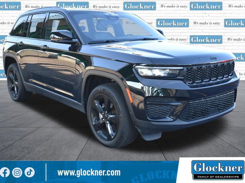 Used 2023 Jeep Grand Cherokee Altitude AWD/4WD image 3