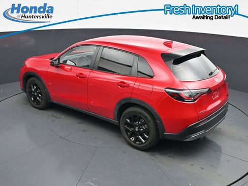 Used 2024 Honda HR-V Sport image 16