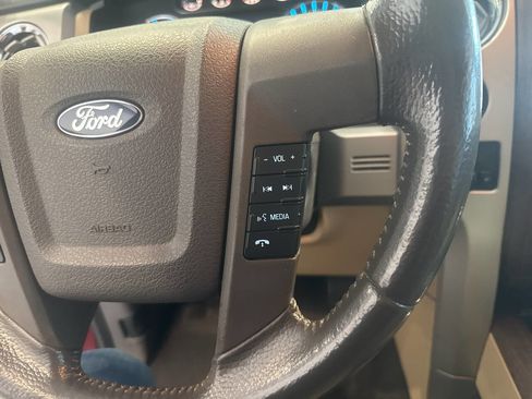 Used 2013 Ford F150 Lariat w/ HD Payload Pkg image 24