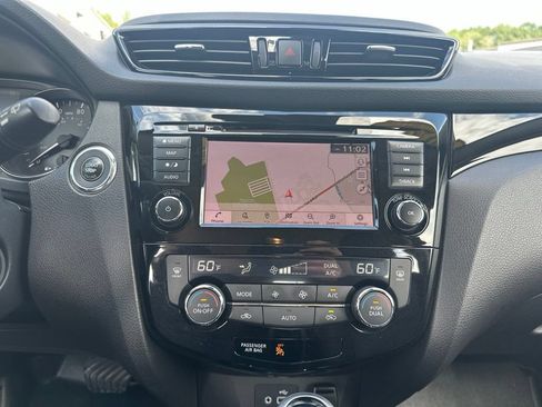 Used 2022 Nissan Rogue Sport SL w/ Premium Package AWD/4WD image 22
