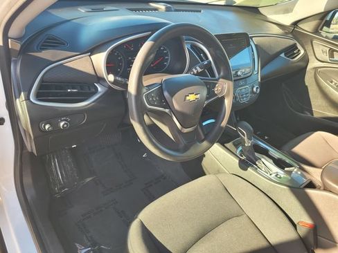 Used 2024 Chevrolet Malibu LT FWD image 12