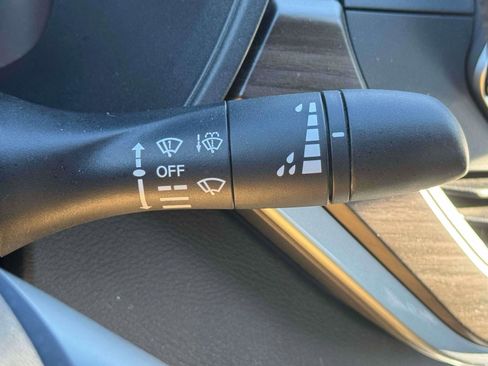 Used 2023 Nissan Altima 2.5 SV image 21