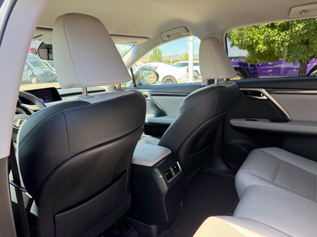 Used 2019 Lexus RX 350L AWD w/ Accessory Package image 18
