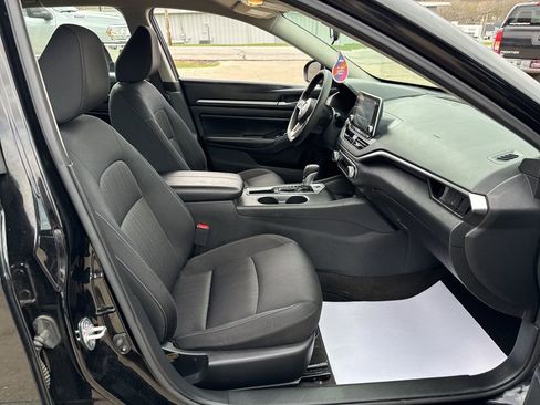 Used 2022 Nissan Altima 2.5 SV image 40