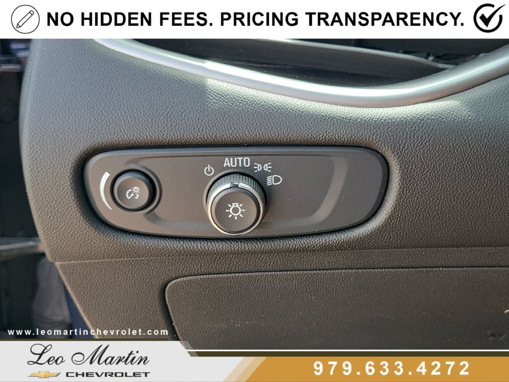 Used 2025 Chevrolet Malibu RS FWD image 29