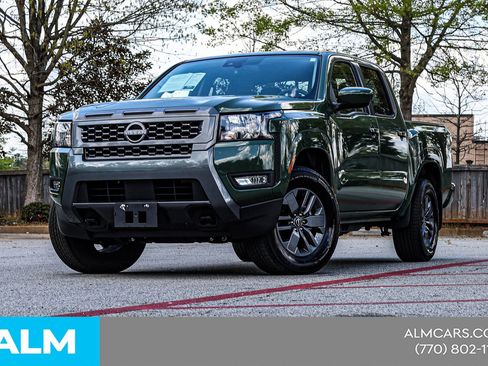 Used 2025 Nissan Frontier SV w/ SV Convenience Package AWD/4WD image 3