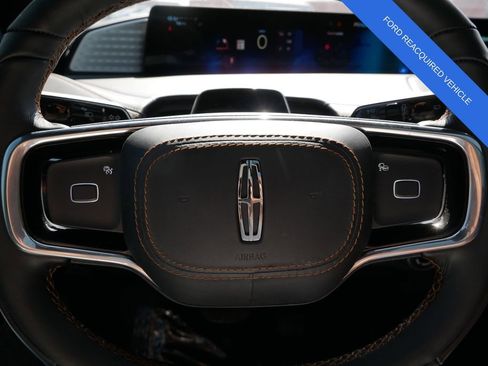 Used 2025 Lincoln Navigator L Black Label image 21
