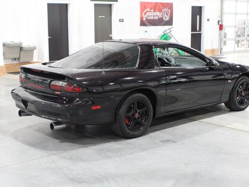 Used 1995 Chevrolet Camaro Z28 RWD image 4