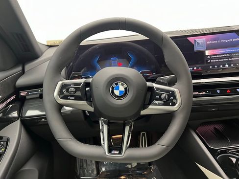 Used 2026 BMW 530i w/ M Sport Package RWD image 16