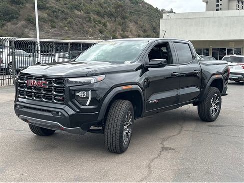 New 2025 GMC Canyon AT4 image 10