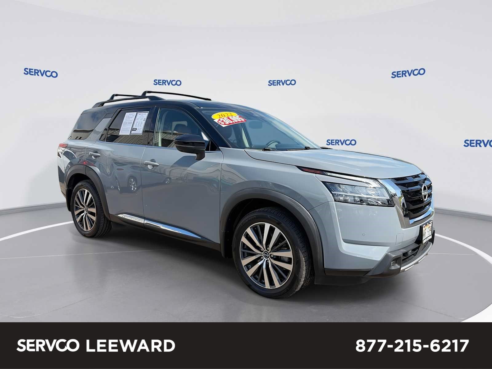 Used 2022 Nissan Pathfinder Platinum w/ Cargo Package FWD image 1