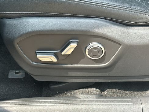 Used 2024 Hyundai Santa Fe Limited FWD image 28