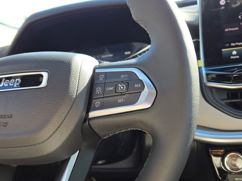 New 2026 Jeep Compass Limited image 31