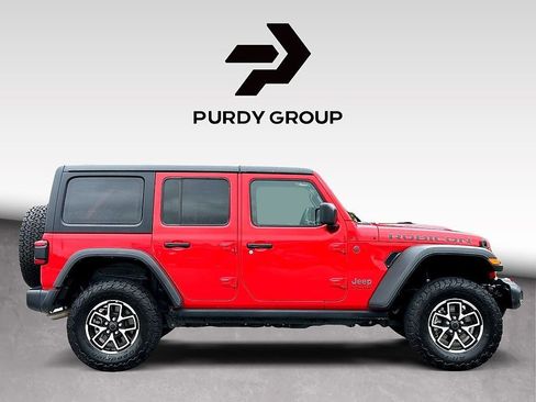 Used 2025 Jeep Wrangler Unlimited Rubicon AWD/4WD image 6