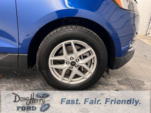 Used 2024 Ford Edge SEL AWD/4WD image 17