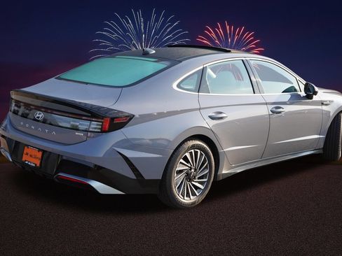 Used 2024 Hyundai Sonata Limited FWD image 5