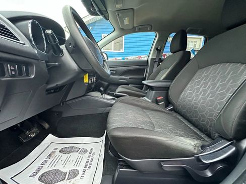 Used 2023 Mitsubishi Outlander Sport S Sport Utility 4D image 14