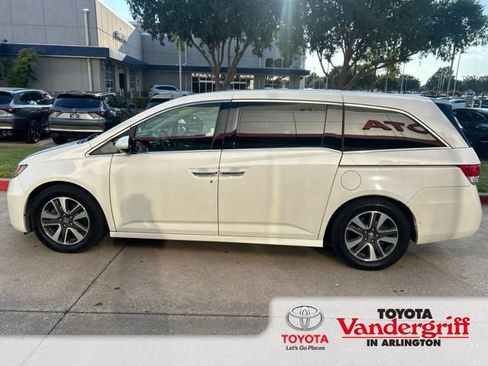 Used 2015 Honda Odyssey Touring image 1