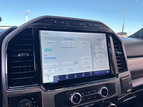 Used 2022 Ford F350 Platinum w/ FX4 Off-Road Package image 12