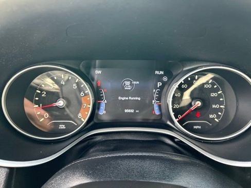 Used 2018 Jeep Compass Limited AWD/4WD image 13