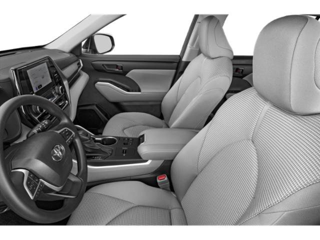 Used 2023 Toyota Highlander LE FWD image 12