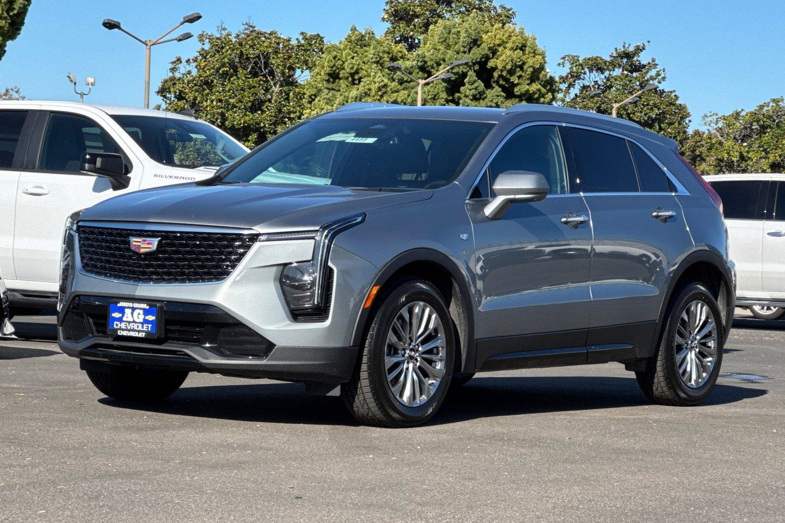 Used 2025 Cadillac XT4 Premium Luxury FWD image 11