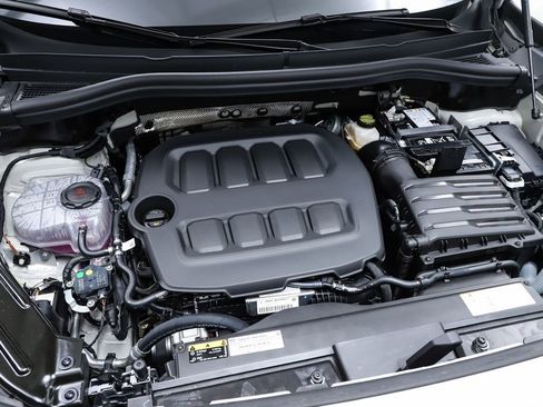 New 2026 Volkswagen Tiguan SE R-Line image 28