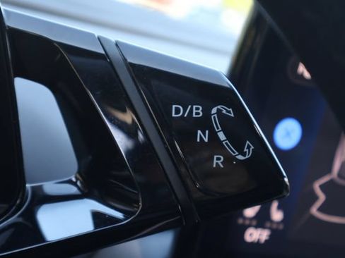 Certified 2023 Volkswagen ID.4 Pro RWD image 27