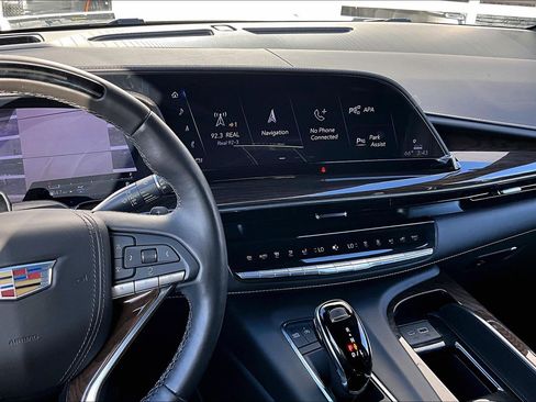 Used 2024 Cadillac Escalade Sport Platinum image 6