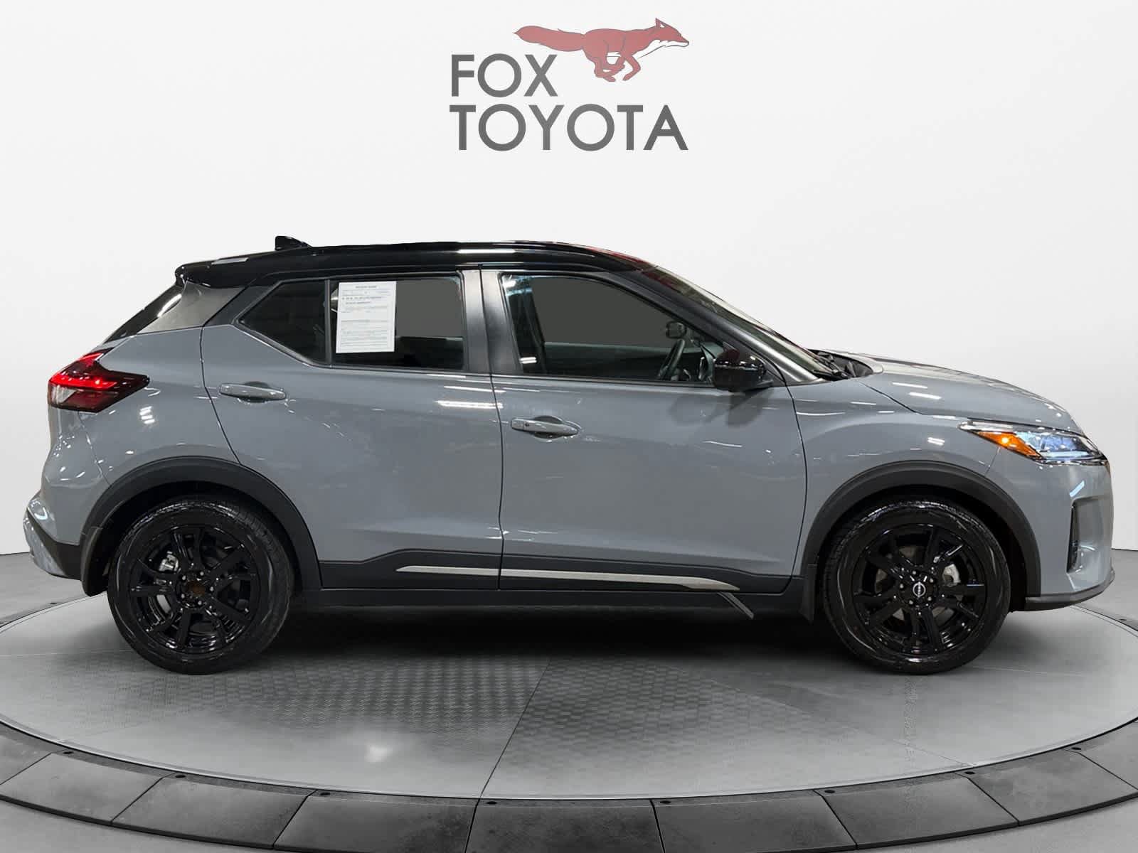 Used 2023 Nissan Kicks SR FWD image 7