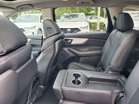 Certified 2024 Acura MDX FWD image 12