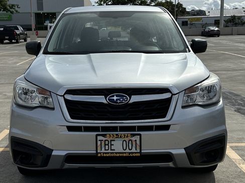 Used 2017 Subaru Forester 2.5i AWD/4WD image 4