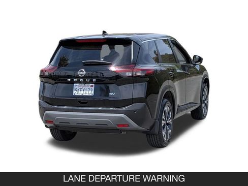 Used 2022 Nissan Rogue SV FWD image 8